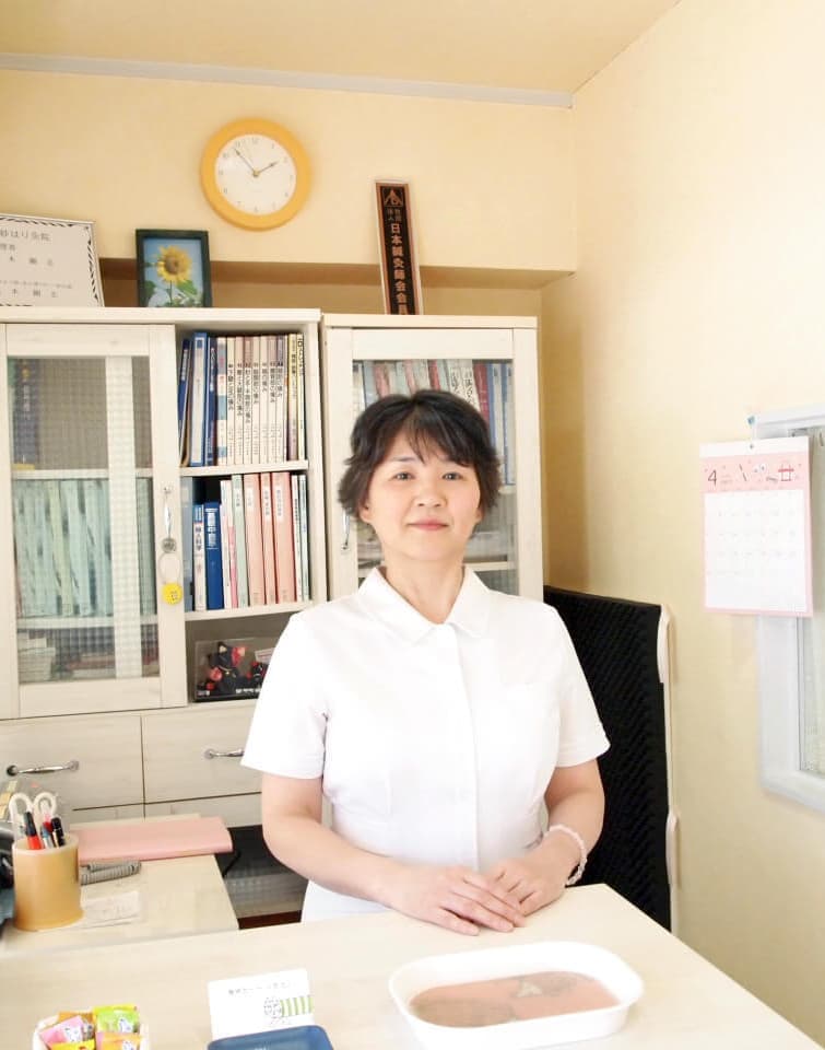 アシスタント